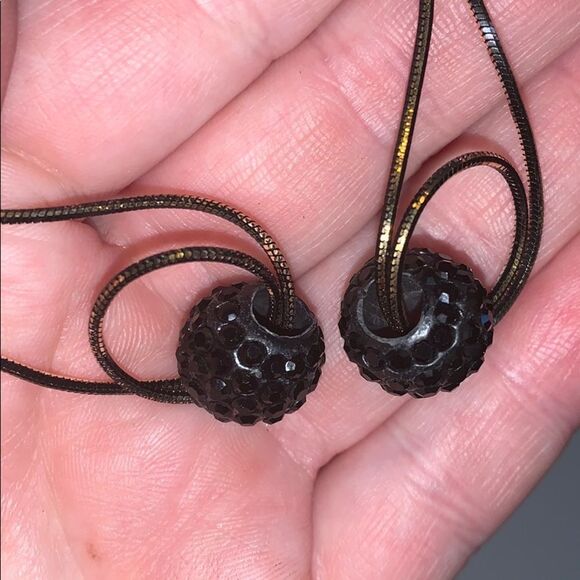 Long Dangling Black & Gold Earrings (T1) - Picture 6 of 6